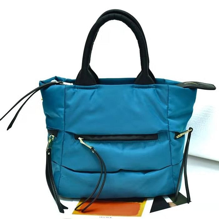 Woman Feather Padded Shoulder Bag