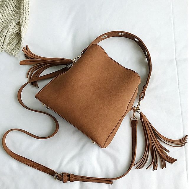 Fashion Scrub Women Bucket Bag Vintage Tassel Messenger Bag High Quality Retro Shoulder Bag Simple Crossbody Bag Tote