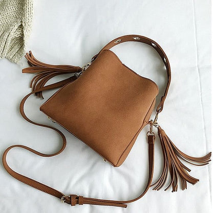 Fashion Scrub Women Bucket Bag Vintage Tassel Messenger Bag High Quality Retro Shoulder Bag Simple Crossbody Bag Tote