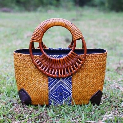 Thai version of the straw bag women's handbag retro fashion hand rattan grass package travel beach bag